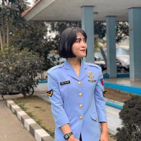 Asha sendiri ternyata baru berusia 20 tahun. Karena paras cantiknya itu, tak sedikit pria yang mengaguminya. Foto: Instagram/@ashanemo