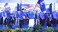 Zulkifli optimistis Desy dan pengurus PAN Jawa Barat akan membawa PAN menjadi yang terdepan.
