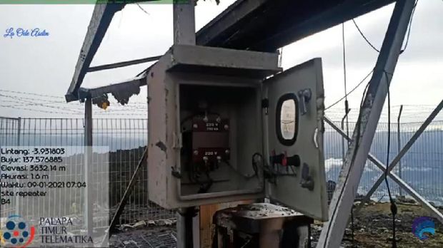 Dua BTS di Kabupaten Puncak, Papua, dibakar. Pelaku diduga kelompok kriminal bersenjata (KKB) (dok Kominfo)