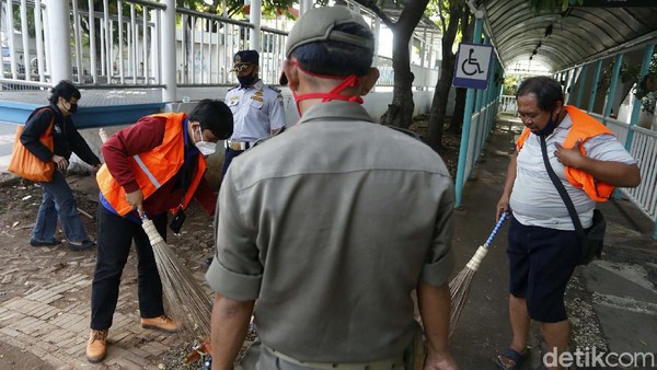 Hari Pertama PPKM, Banyak Warga Langgar Aturan Prokes