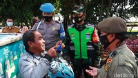 Camat Gedebage Jaenudin Sukma mengatakan, operasi yustisi ini digelar bersama petugas gabungan, kelurahan, kecamatan dan TNI-Polri.