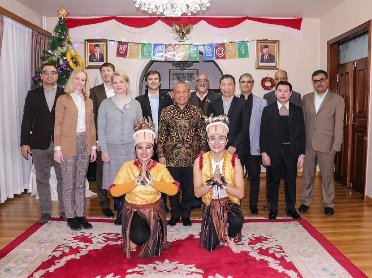 Potret Keseruan Tari Poco-poco Sampai ke Korea Utara