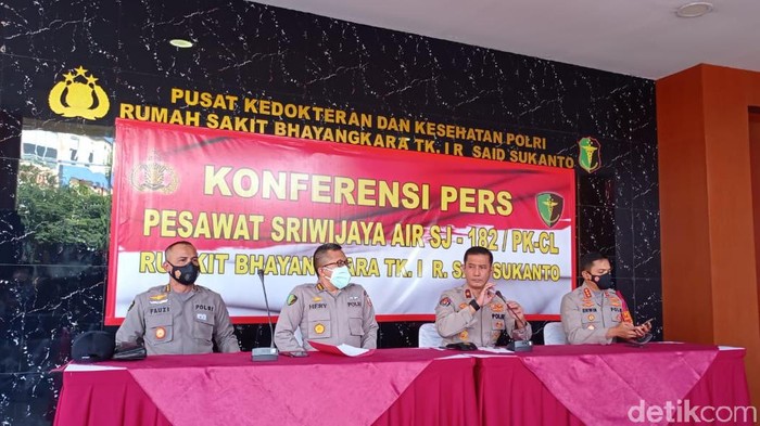 Konpers Karopenmas Polri Brigjen Rusdi Hartono di RS Polri