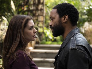 Locked Down, Film Terbaru Anne Hathaway Tayang Streaming 14 Januari 2021