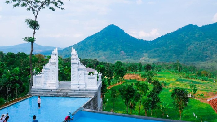 Mandapa Kirana Resort