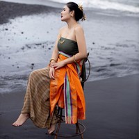 Sebelum peristiwa penangkapan, Askara dan Nindy Ayunda juga sempat merayakan ulang tahun pernikahan. Mereka merayakan hari bahagia itu di Malang, Jawa Timur, secara sederhana. Foto: Instagram/@mozawahyu, @nindyparasadyharsono