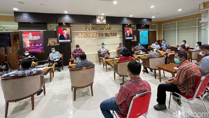Pemkab Blitar terapkan PPKM hari ini
