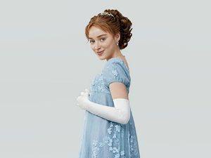 Bridgerton Trending di Netflix, Ini 5 Fakta Aktris Utamanya Phoebe Dynevor