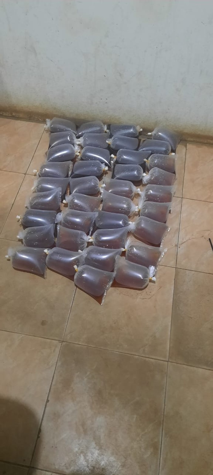 Polisi sita miras oplosan berkedok warung jamu di Pandeglang