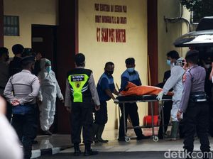 Satu Kantong Jenazah Korban Sriwijaya Air Tiba di RS Polri