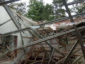 SD Negeri di Ciamis Ambruk Akibat Diterjang Hujan Deras