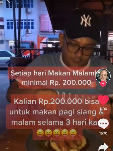 Selalu Pamer Makanan Mahal, Pria Ini Hina Makanan Orang Miskin yang Murah