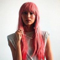 Shenyue pun adalah sosok yang menarik. Tak hanya berbakat dalam pottery tapi pintar secara akademis. Dilansir Dailymail, wanita itu adalah lulusan universitas Cambridge. Foto: Instagram @shenyueding/ @supperceramics