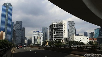 Suasana Jakarta di Hari Pertama PPKM