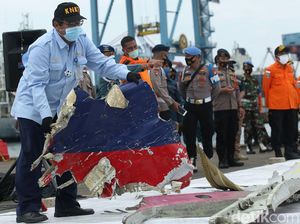 KNKT: Kemungkinan Besar Pesawat Sriwijaya Air Tidak Meledak di Udara