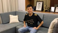 Vincent Raditya ramai dibicarakan karena unggahan video dirinya di YouTube. Ia mendatangi lokasi yang diduga merupakan titik jatuhnya pesawat Sriwijaya Air SJ-182. Foto: Instagram vincentraditya