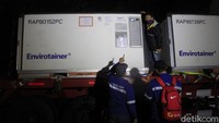 Kepala Bidang Corporate Communication Biofarma Iwan Setiawan di Kantor Biofarma, Selasa malam mengatakan, proses produksi akan segera dilaksanakan dan jika sesuai rencana vaksin yang telah diproduksi bisa mulai diedarkan pada Februari 2021 mendatang. Bulk vaksin yang diproduksi oleh Biofarma akan dikemas dalam bentuk multi dose.