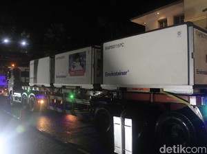 Dikawal Ketat, 15 Juta Bulk Vaksin Sinovac Tiba di Bandung
