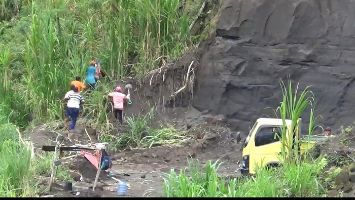 5 Penambang pasir ilegal di Bengkulu diamankan polisi