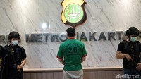 APH diamankan di kediamannya di kawasan Pondok Pinang, Jakarta Selatan pada Kamis (7/1) lalu. Pool/Palevi S/detikFoto