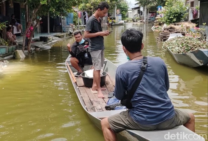 Banjir Bengawan Njero, Perahu Kembali Jadi Primadona
