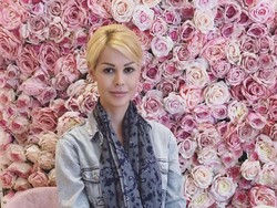 Foto: Begini Hidup Wanita Cantik Eks Kittens Harun Yahya Setelah Kabur