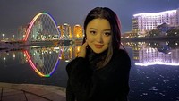 Lalu Dayana bilang juga dia ingin populer di Rusia saja. (Foto: Instagram/@demi.demik) 