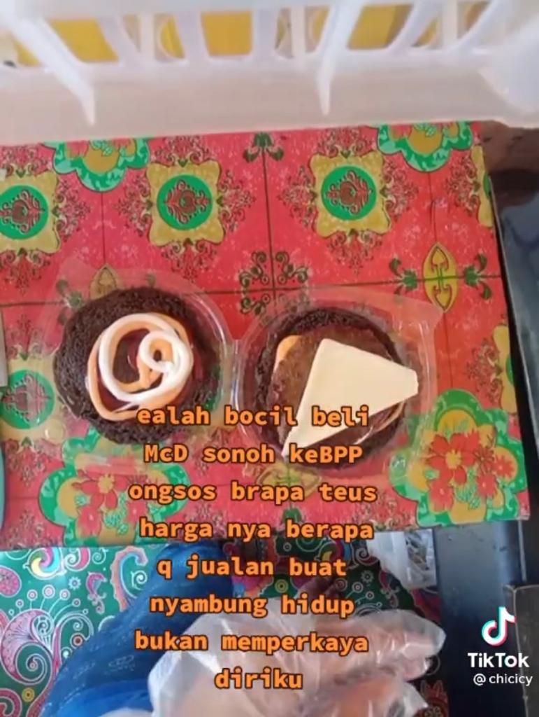 Ditawar dan Disebut Tidak Enak, Penjual Burger Ini Curhat Sedih