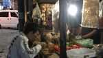 Dukung Kuliner Lokal, dr Tirta Pilih Jajan di Angkringan dan Warung Pecel