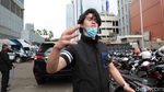 Pose Unik El Rumi, Tetap Ganteng?