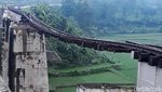Ini Foto Jembatan KA di Brebes yang Putus Diterjang Banjir