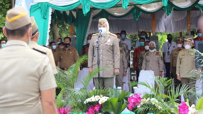 Menaker Ida Fauziyah