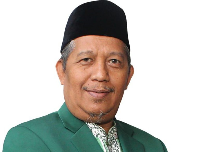 Ketua Umum Pengurus Besar Mathlaul Anwar (PBMA) KH Ahmad Sadeli Karim