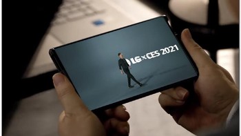 Ditutupnya bisnis ponsel LG berarti kita tidak akan melihat LG Rollable dirilis ke publik. LG pertama kali memamerkan ponsel layar gulung ini di event CES 2021, dan mereka bahkan sempat berjanji akan meluncurkan LG Rollable tahun ini. Foto: Pocketnow