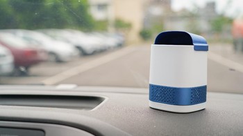 Dari Taiwan ada air purifier portabel bernama Luft Duo. Untuk menyaring udara, perangkat ini menggunakan UVA LED dan teknologi fotokatalitik. Luft Duo diklaim ampuh melumpuhkan virus Corona dan dijual dengan harga Rp 2 jutaan. Foto: Luftqi