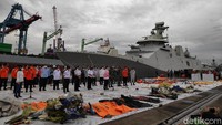 Seperti diketahui, FDR black box Sriwijaya Air SJ182 tiba di Pelabuhan JICT II, Jakarta Utara. FDR tersebut selanjutnya diserahkan kepada KNKT.