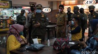 Sidak ini pun tak hanya menyasar mall, tapi juga tempat lain seperti Alun-alun, Dipati Ukur, Hotel, tempat hiburan malam dan yang lain.