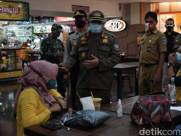 Pembatasan Baru, Tim Gabungan Inspeksi Prokes Mall Bandung