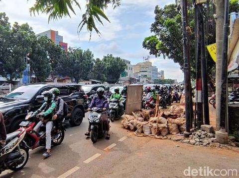 Proyek galian di Jl Mampang Prapatan dan sekitarnya. (Taufieq Renaldi Arfiansyah/detikcom)