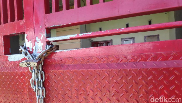 Rumah istri Harun Masiku di Gowa, Sulsel tertutup pagar (Taufiq/detikcom).
