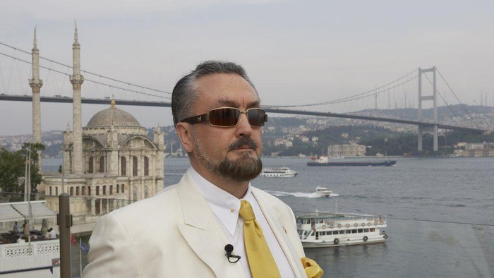 Siapa Adnan Oktar alias Harun Yahya, pendiri organisasi Islam yang dituduh punya budak seks dan kini divonis 1.075 tahun penjara
