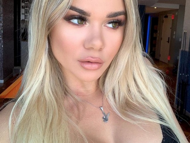 Seorang wanita bernama Tahlia Paris mengaku telah menjomblo selama empat tahun. Tahlia kesulitan mendapatkan pacar apalagi ia diblokir dari aplikasi kencan Bumble sampai empat kali bahkan saat sudah menggunakan foto-foto yang berbeda. Bumble mengatakan mereka melarang pengguna memakai foto pakai pakaian dalam atau baju renang.Foto: Dok. Instagram/tahliaparis