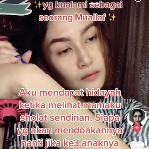 Viral Kisah Wanita Bertato yang Menjadi Mualaf, Alasannya Bikin Haru Viral Kisah Wanita Bertato yang Menjadi Mualaf, Alasannya Bikin Haru