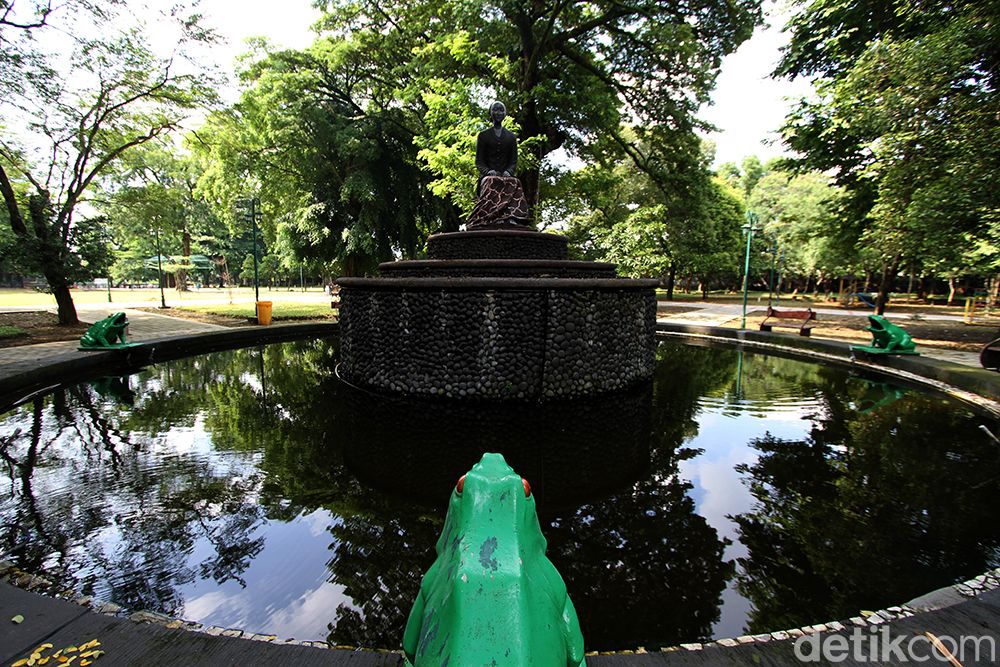 Taman Balekambang, Solo, Jawa Tengah, sudah selesai direnovasi. Saat ini suasananya menjadi sangat asri. Penasaran?