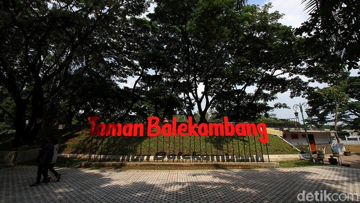 Taman Balekambang, Solo, Jawa Tengah, sudah selesai direnovasi. Saat ini suasananya menjadi sangat asri. Penasaran?