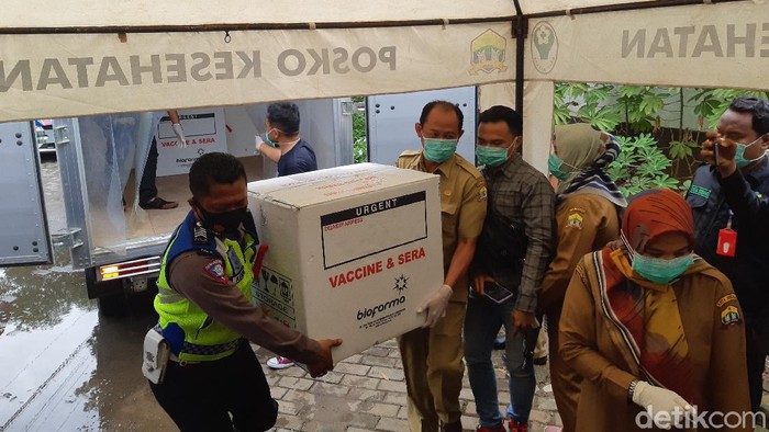 Vaksin Corona Diterima Pemkot Serang