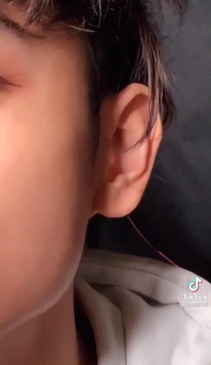 Video Dikecup Virtual Saat Makan Wafer Ini Bikin Netizen Baper