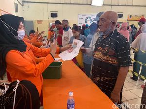 Bansos Tunai Kembali Turun, Begini Respons Warga Surabaya