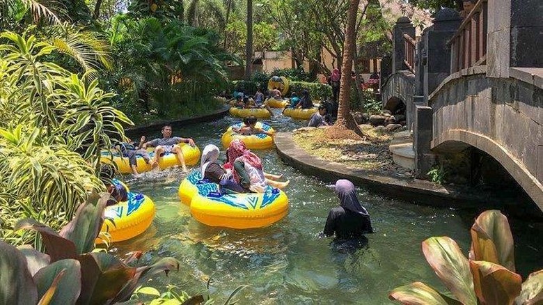 Waterboom Lippo Cikarang Waterboom Lippo Cikarang