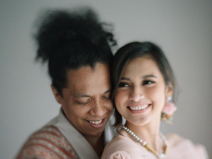 Arie Kriting dan Indah Permatasari Arie Kriting dan Indah Permatasari
